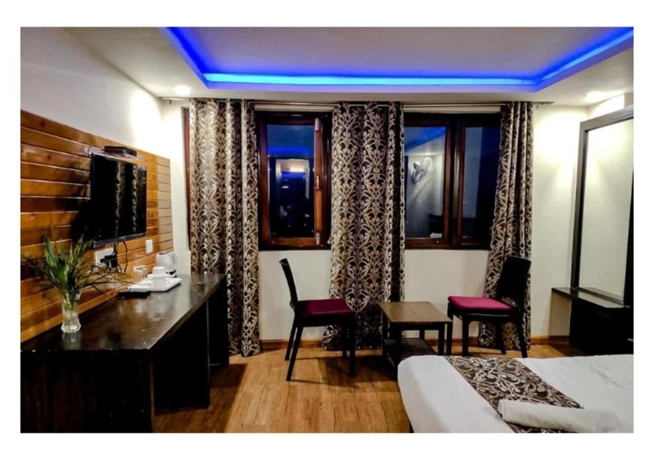 Cherrywood Suites & Spa By Easygorooms Дарджилинг Экстерьер фото